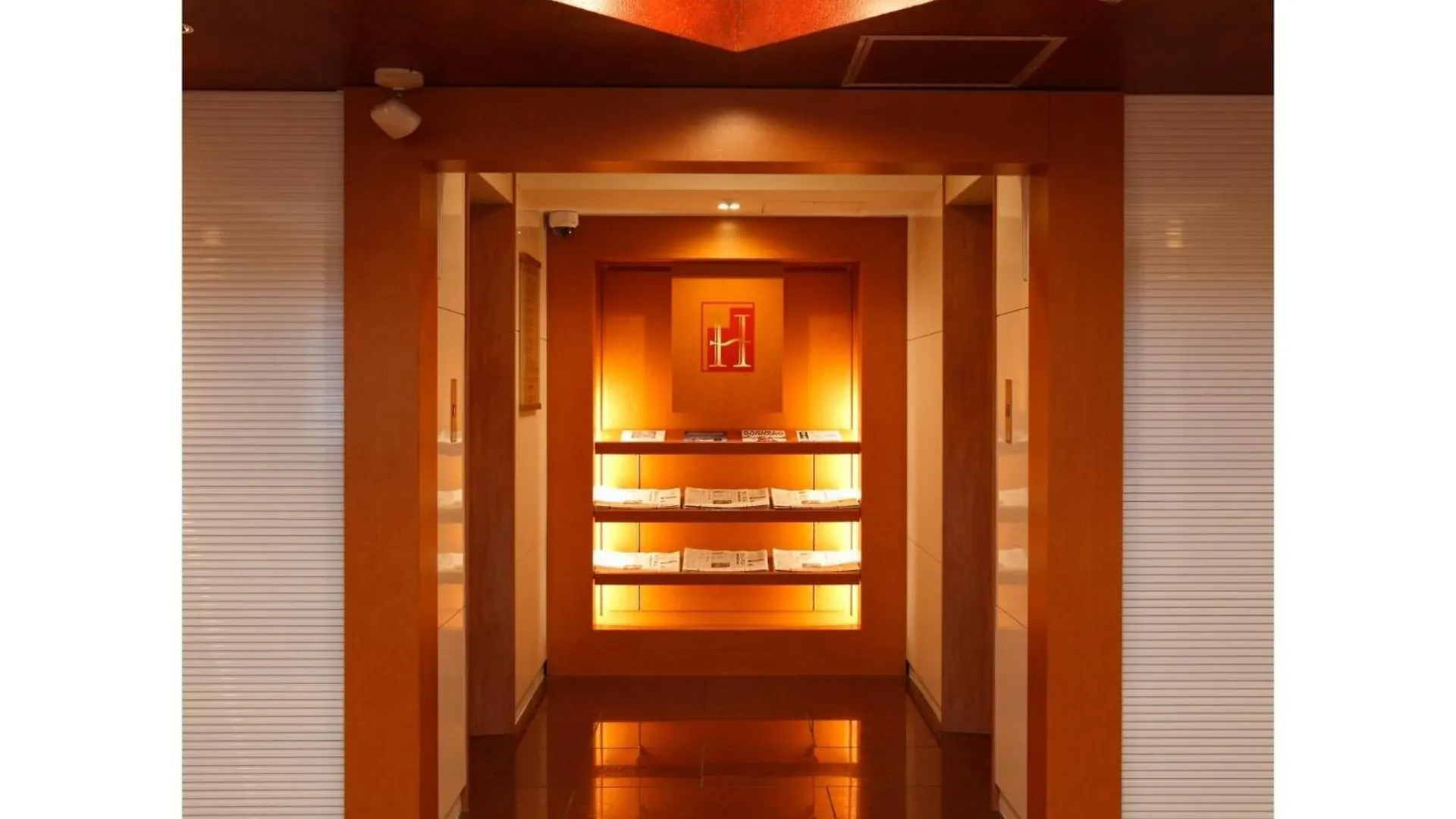Yokohama Heiwa Plaza Hotel - Vacation Stay 36424V 0*, Jokohama